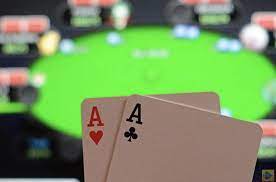 Bermain Poker Online Menggunakan Trik dan Tips
